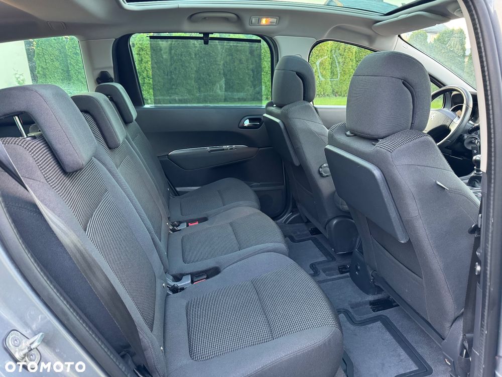 Peugeot 5008 HDI FAP 150 Style - 17