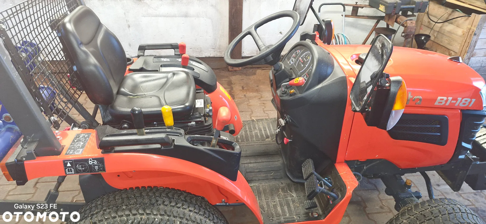 Kubota B 1181 - 4