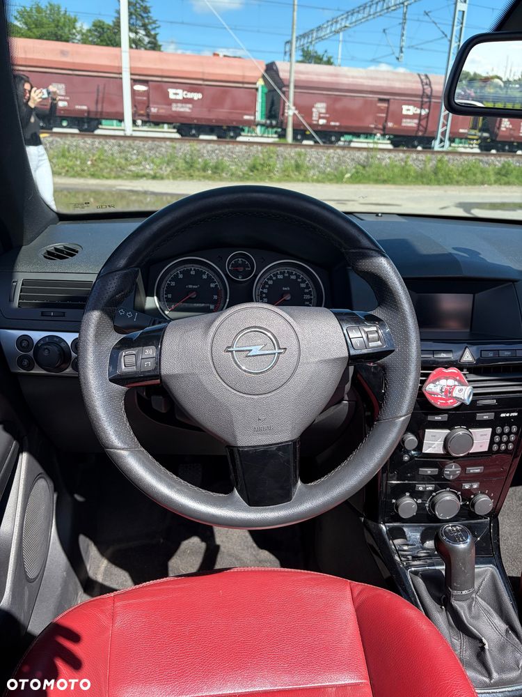 Opel Astra 1.6 Turbo Cosmo - 13