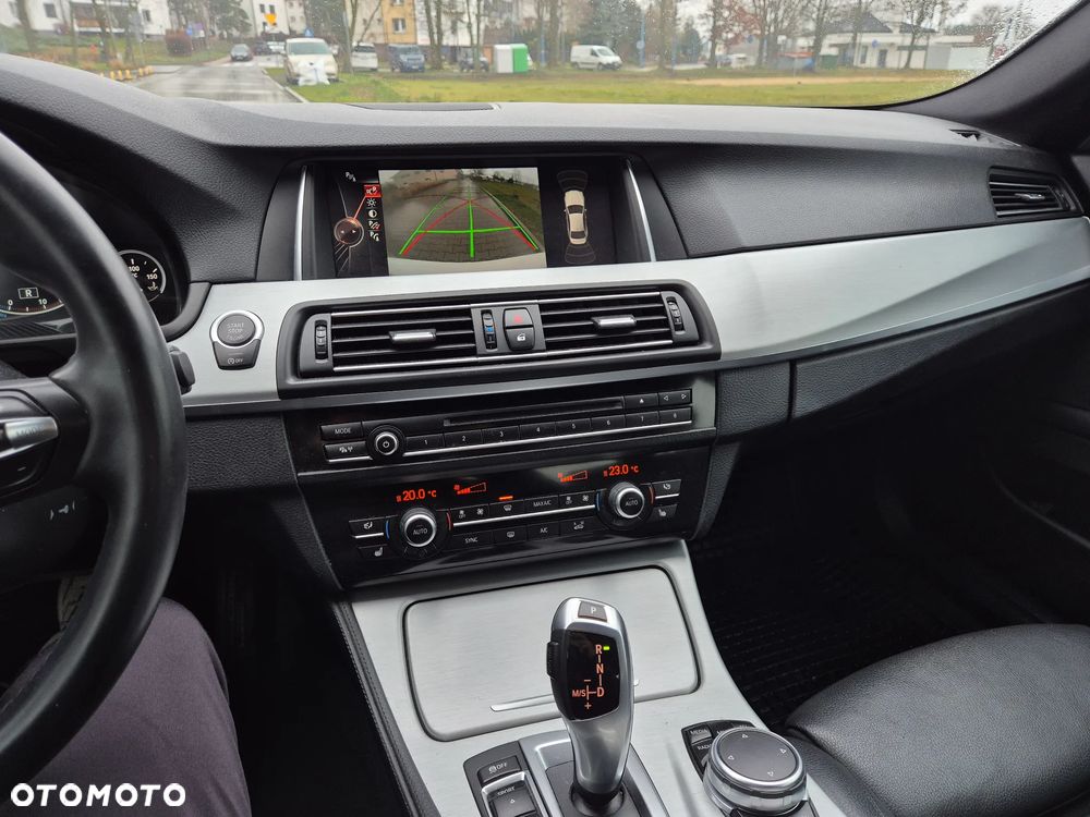 BMW Seria 5 520d M Sport - 22