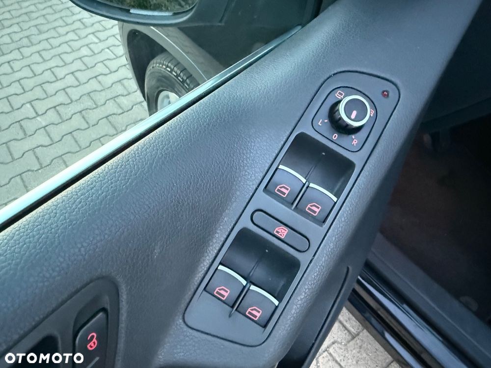 Volkswagen Tiguan 2.0 TDI DPF 4Motion BlueMotion Technology DSG Exclusive - 24