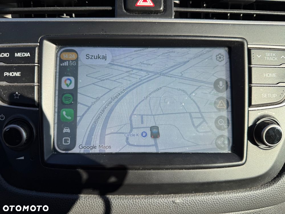 Hyundai i20 - 12