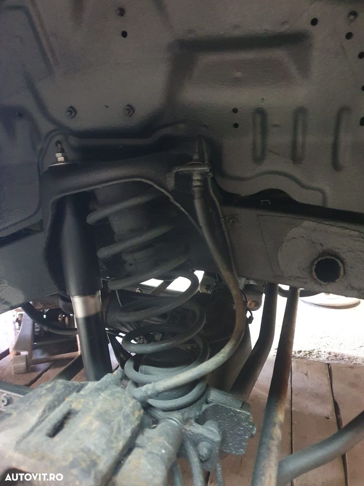 Suzuki Jimny 1.3 JLX - 19