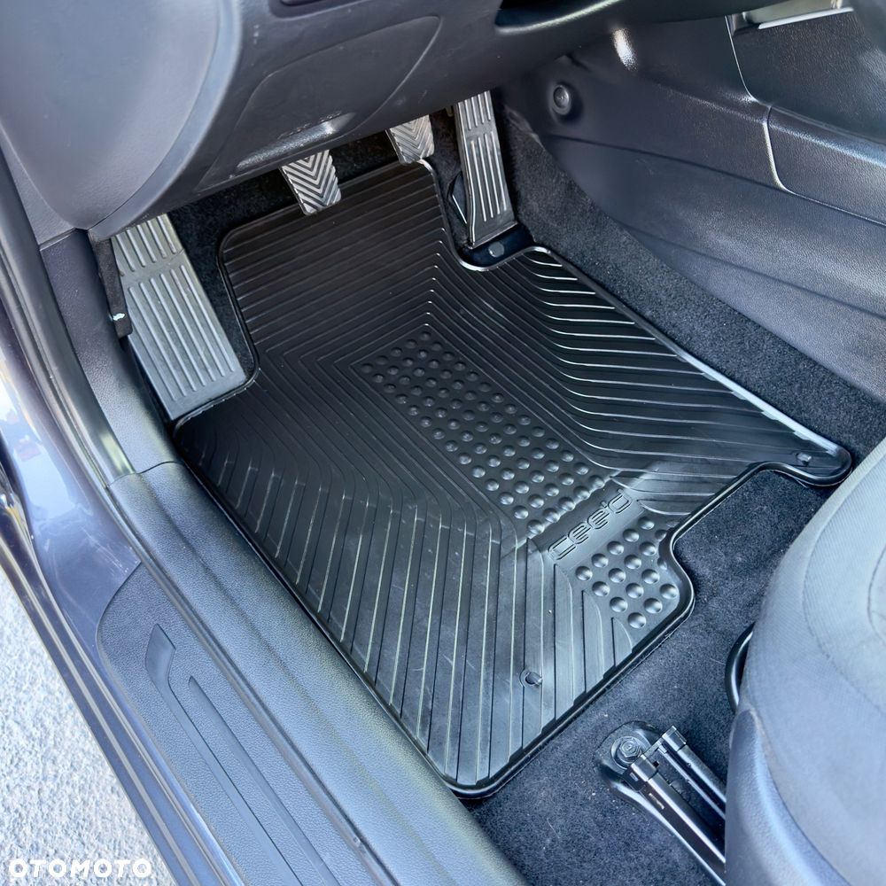 Kia Ceed 1.4 CVVT - 10
