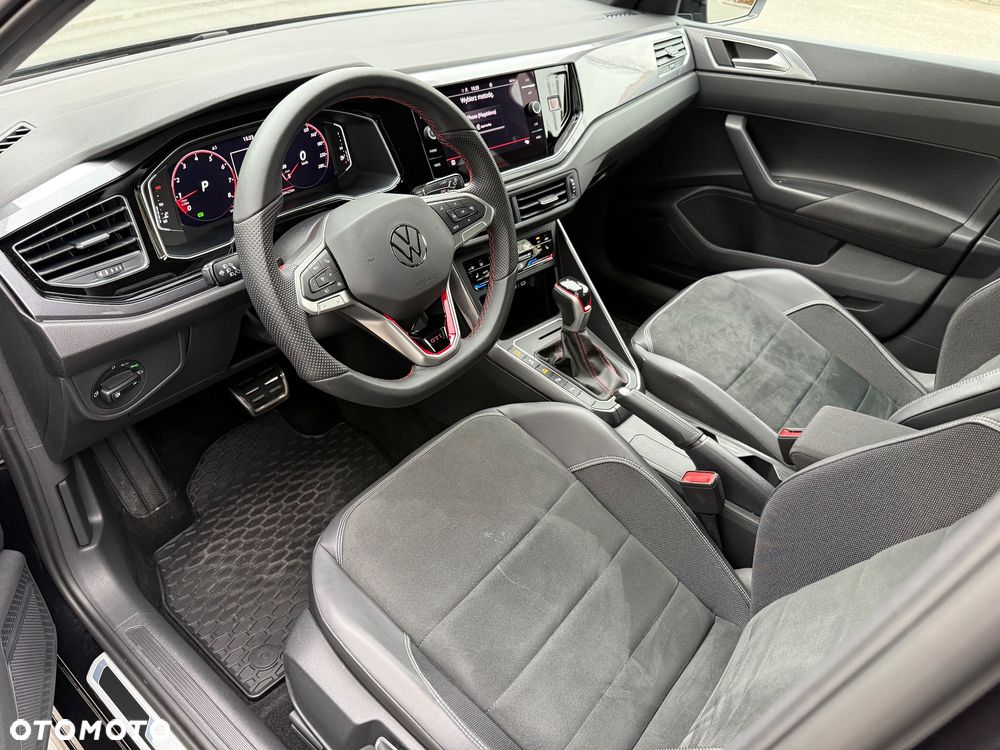 Volkswagen Polo - 16