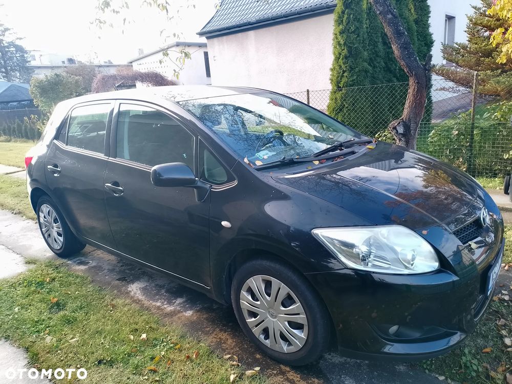 Toyota Auris - 1