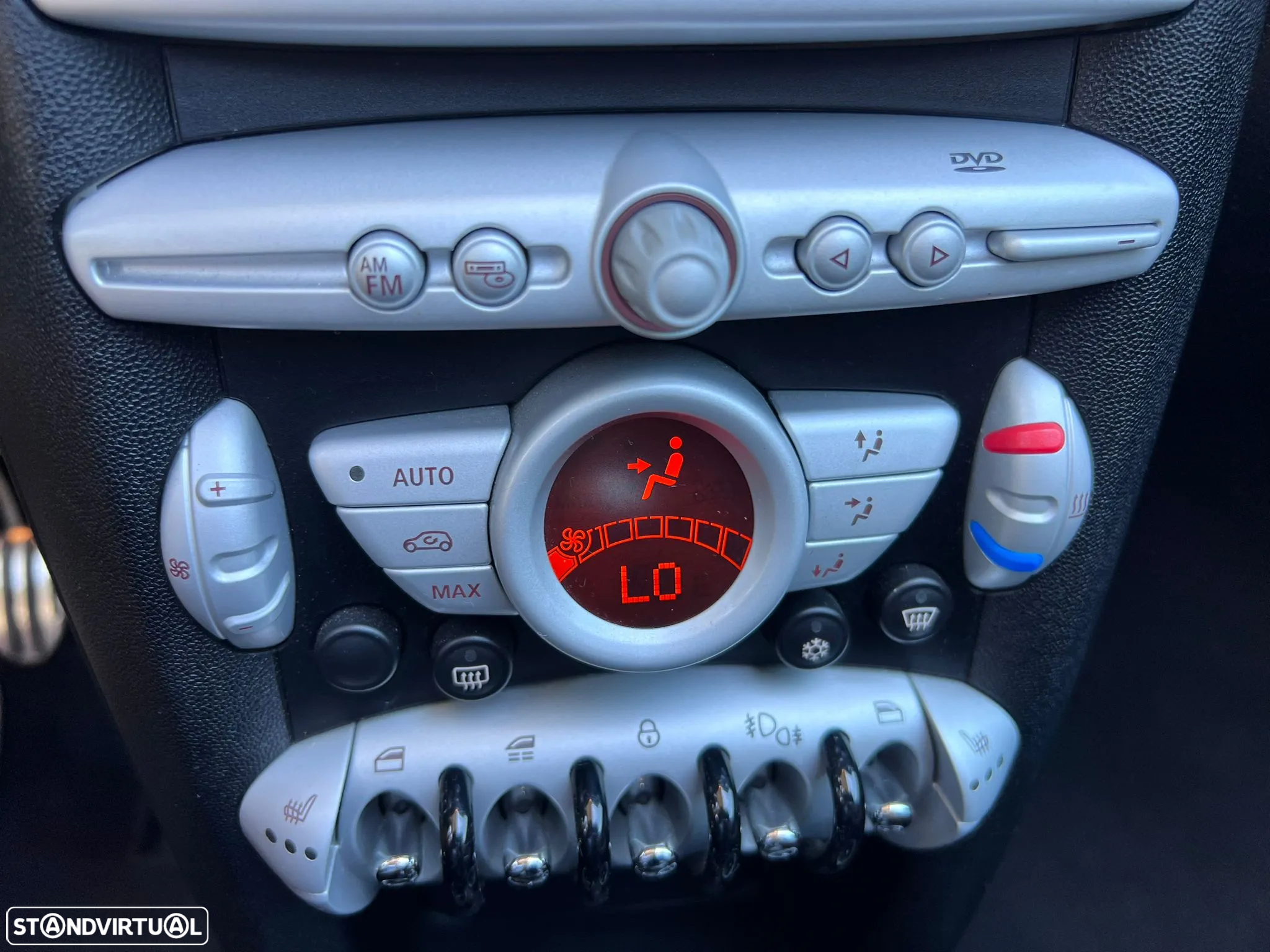 MINI Cabrio John Cooper Works - 19