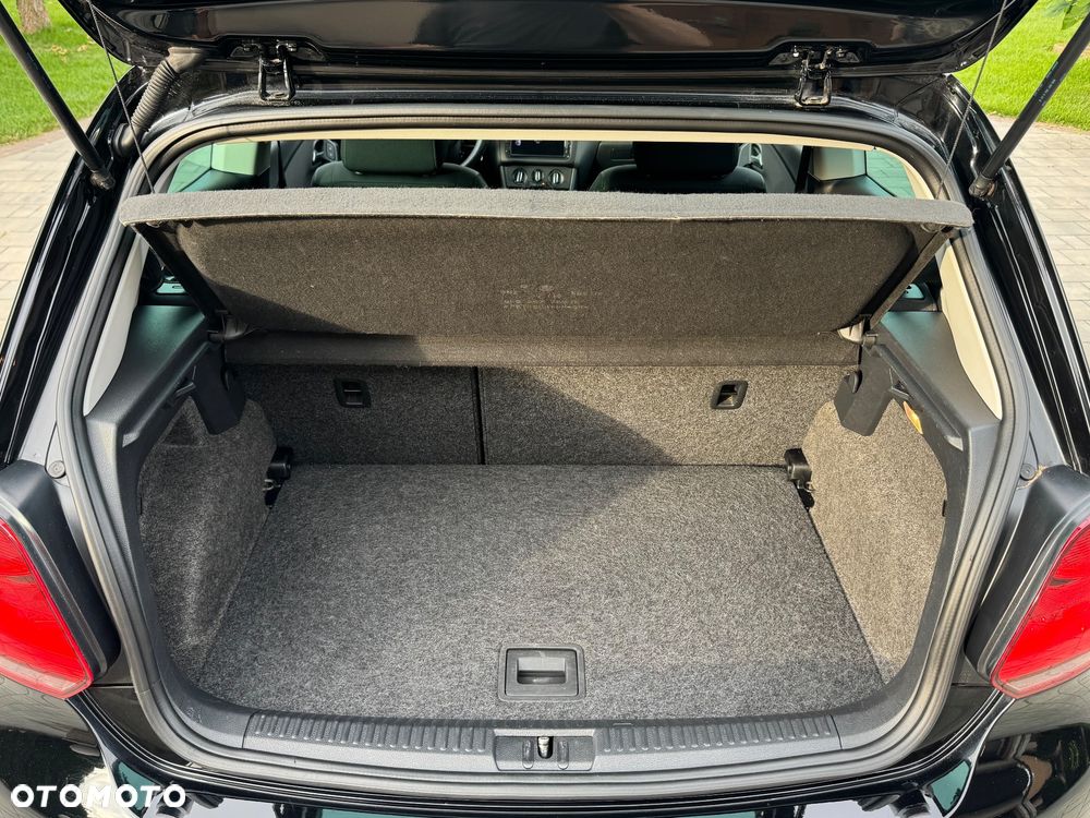 Volkswagen Polo 1.6 TDI DPF Highline DSG - 11
