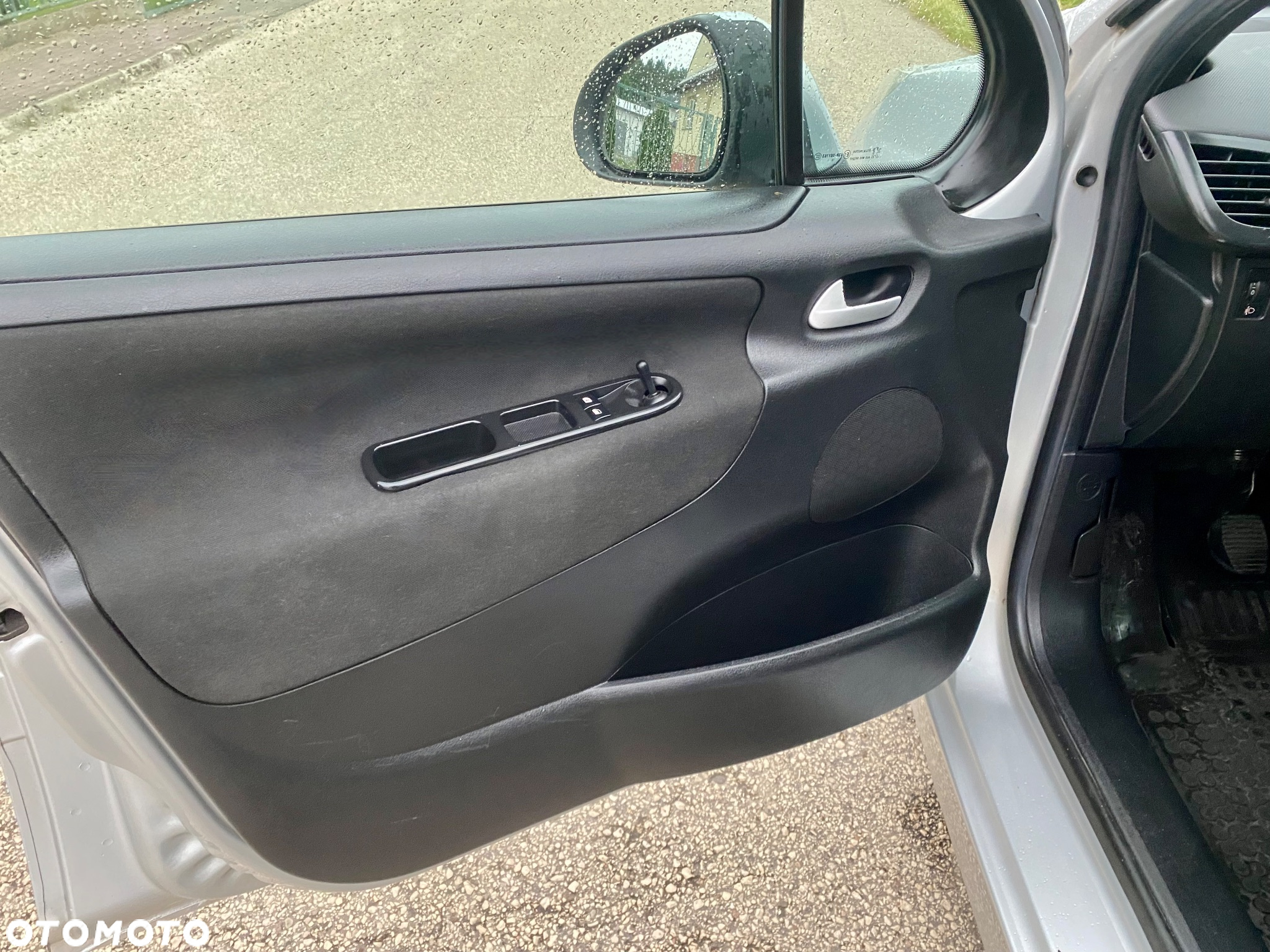 Peugeot 207 1.4 Trendy - 21