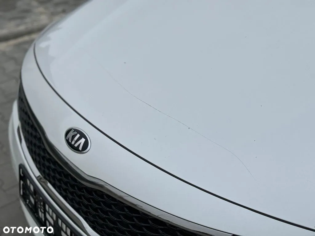 Kia Optima - 30