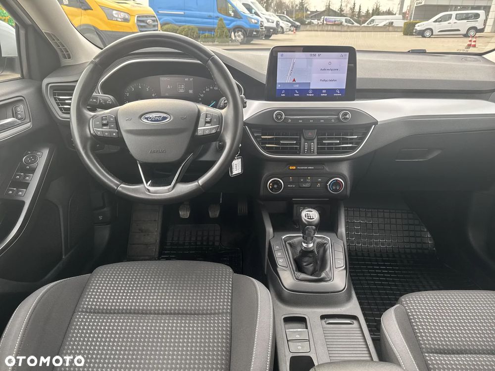 Ford Focus 1.0 EcoBoost Trend - 16