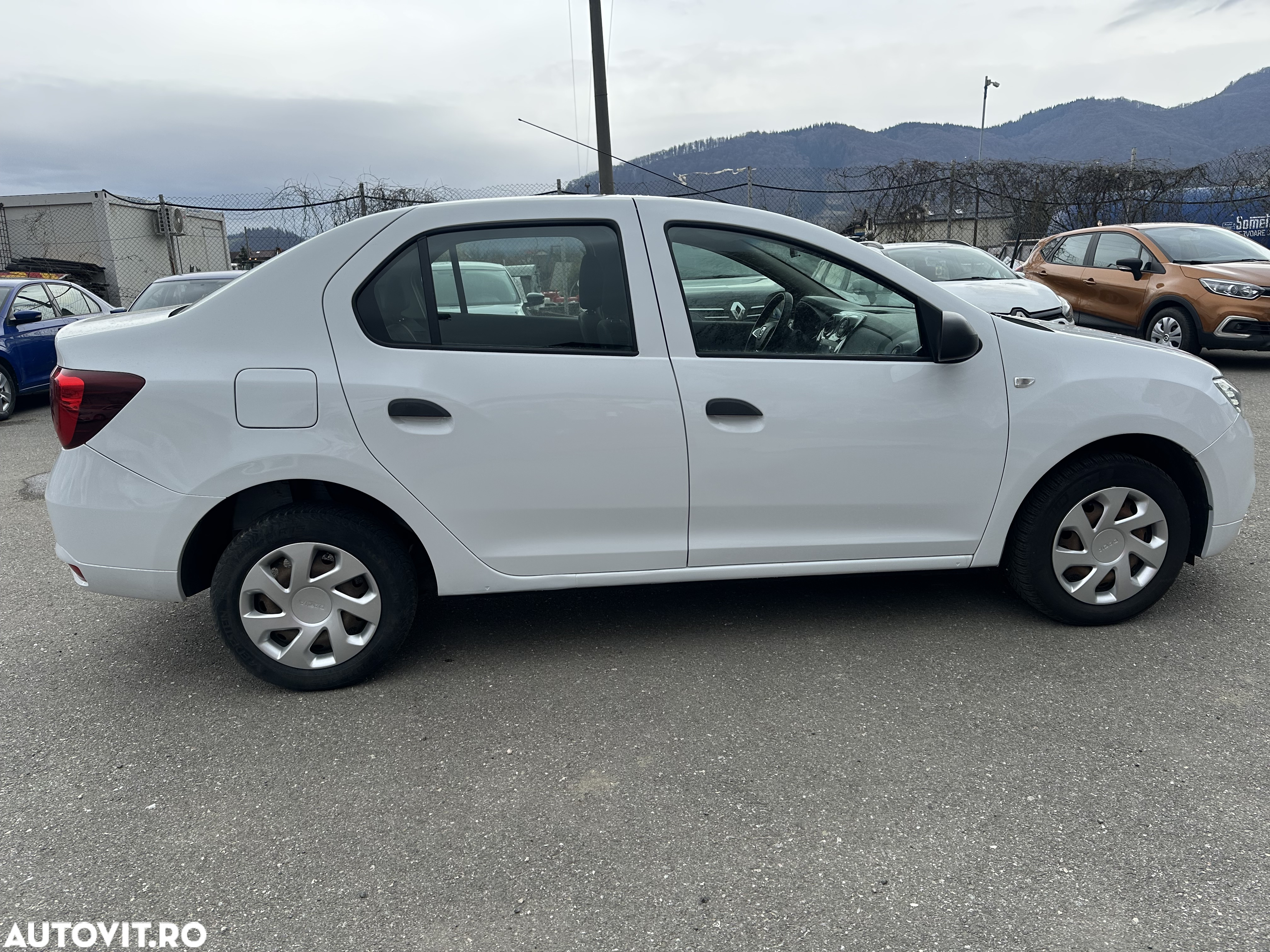 Dacia Logan 1.0 SCe Ambiance - 3