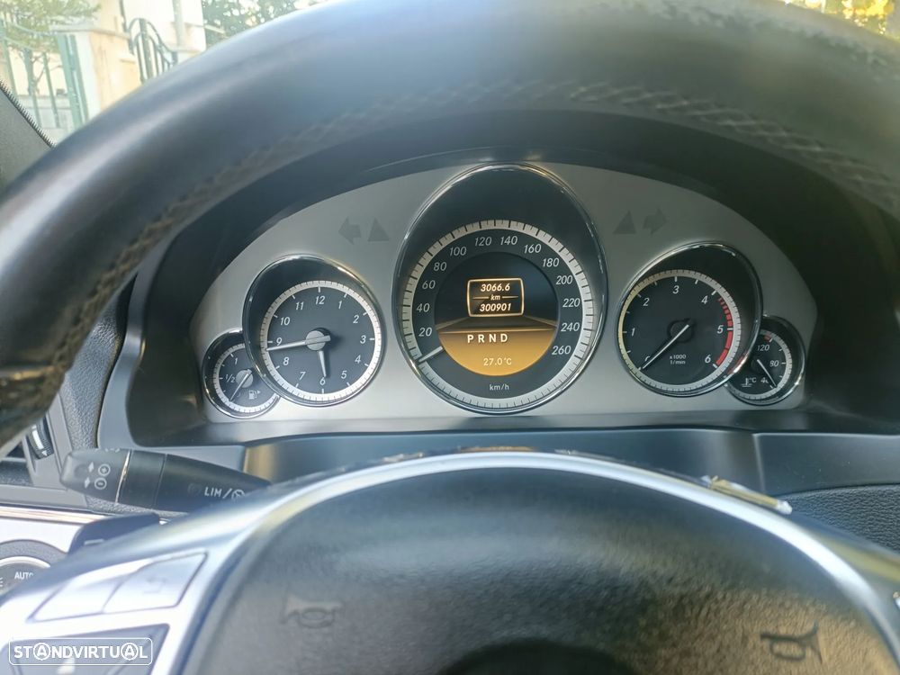 Mercedes-Benz E 250 CDi Elegance BlueEfficiency Auto. - 10