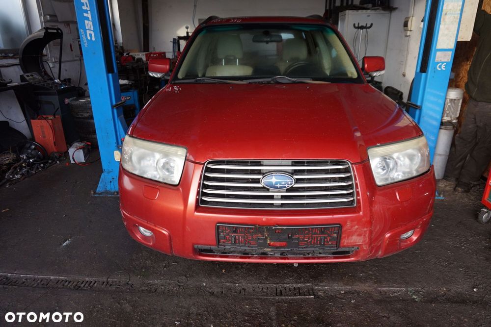 MASKA ZDERZAK BŁOTNIKI LAMPY FORESTER II SG LIFT 33J  SUBARU 2006-2008 CZERWONY GARNET PRZÓD KOMPLETNY - 1