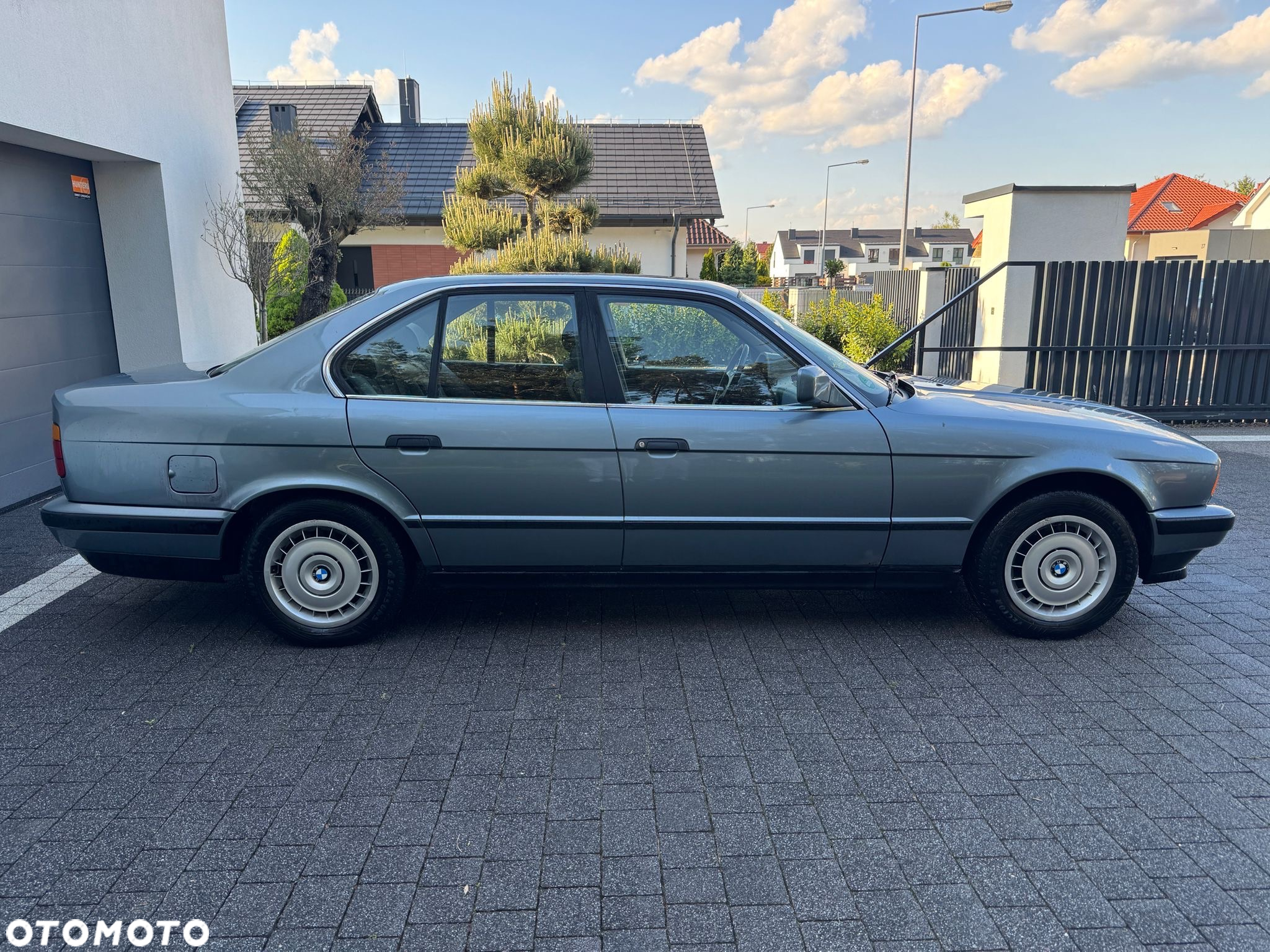 BMW Seria 5 520i - 4