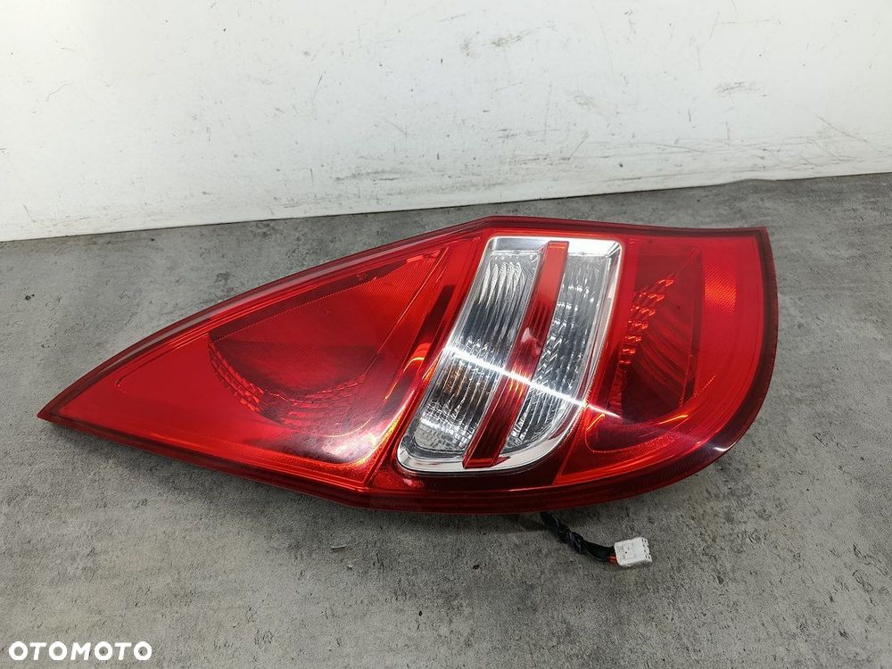 LAMPA TYLNA LEWA HYUNDAI I30 I 92401-2L0 HATCHBACK - 1