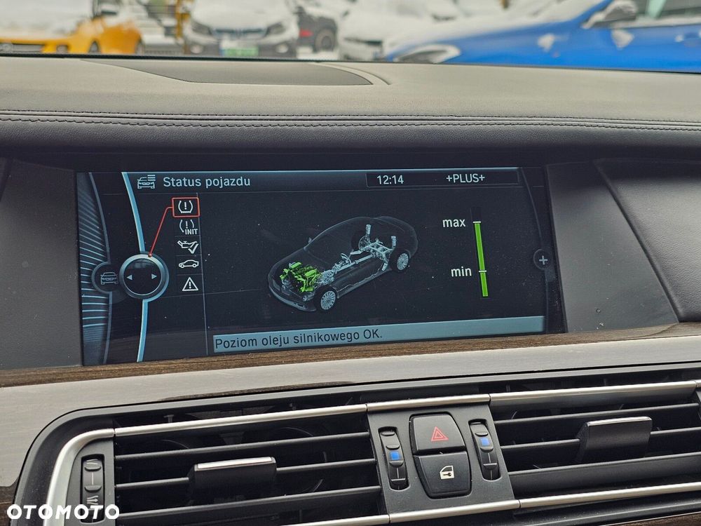 BMW Seria 7 - 38