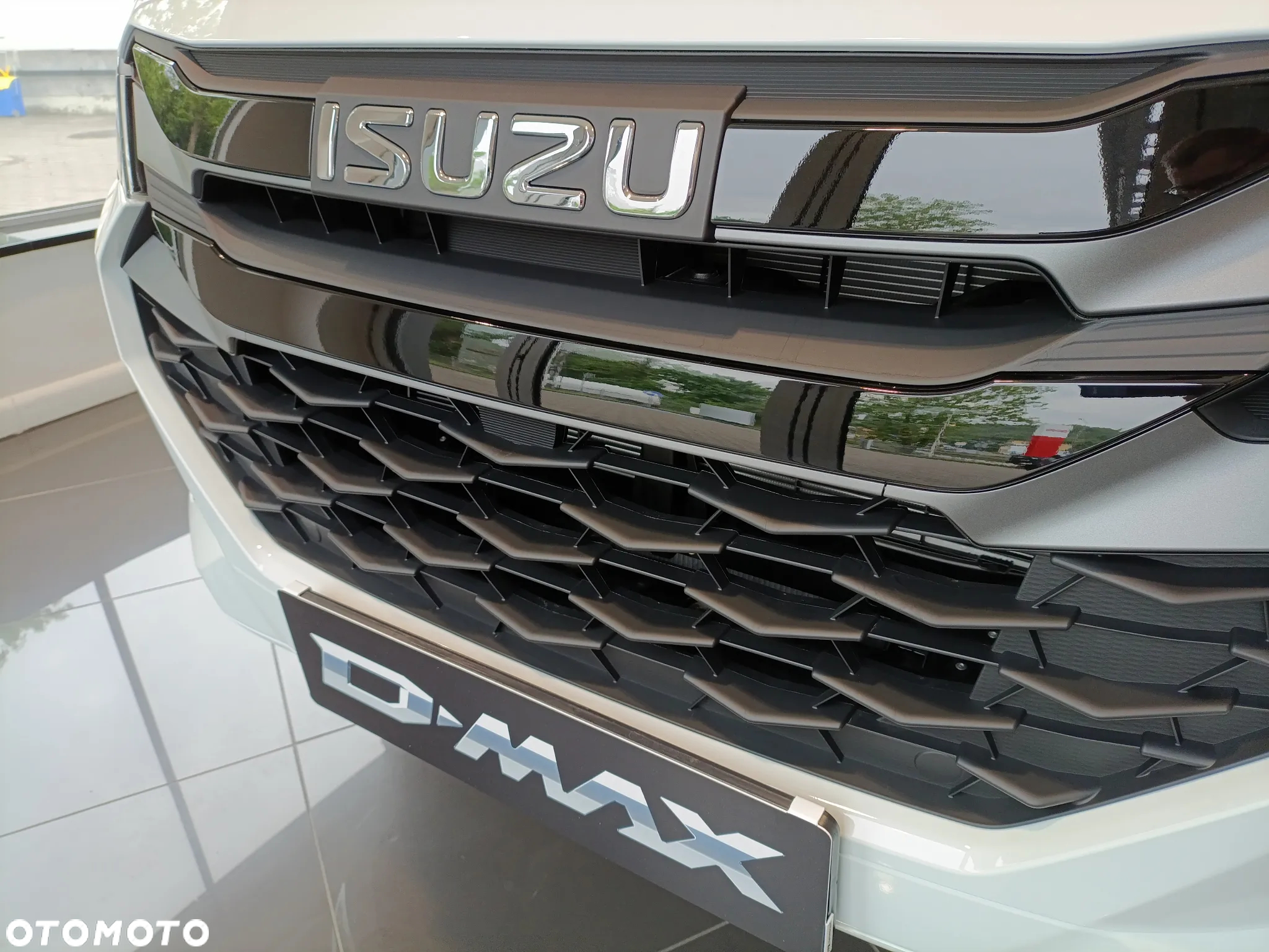Isuzu D-Max 1.9 DC LS - 6