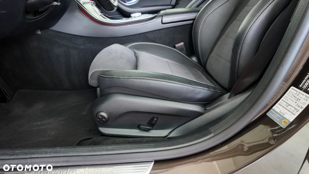 Mercedes-Benz Klasa E 200 T 9G-TRONIC Avantgarde - 16