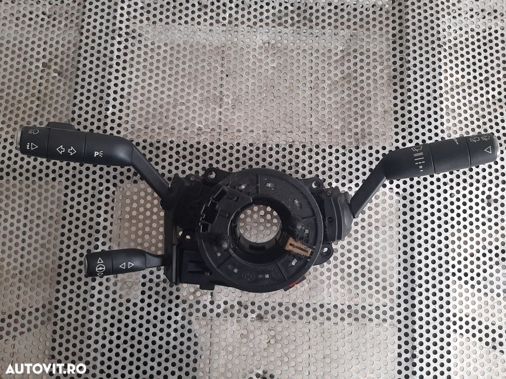 Banda Spira Spirala Volan Airbag Szl Maneta Stergatoare Semnalizare Land Rover Range Rover Vogue L322 Volan Stanga An 2005-2006-2007-2008-2009-2010-2011 Dezmembrez Land Rover Range Rover Vogue 3.6 Tdv8 Motor 368DT An 2005-2006-2007-2008-2009-2010 - 5