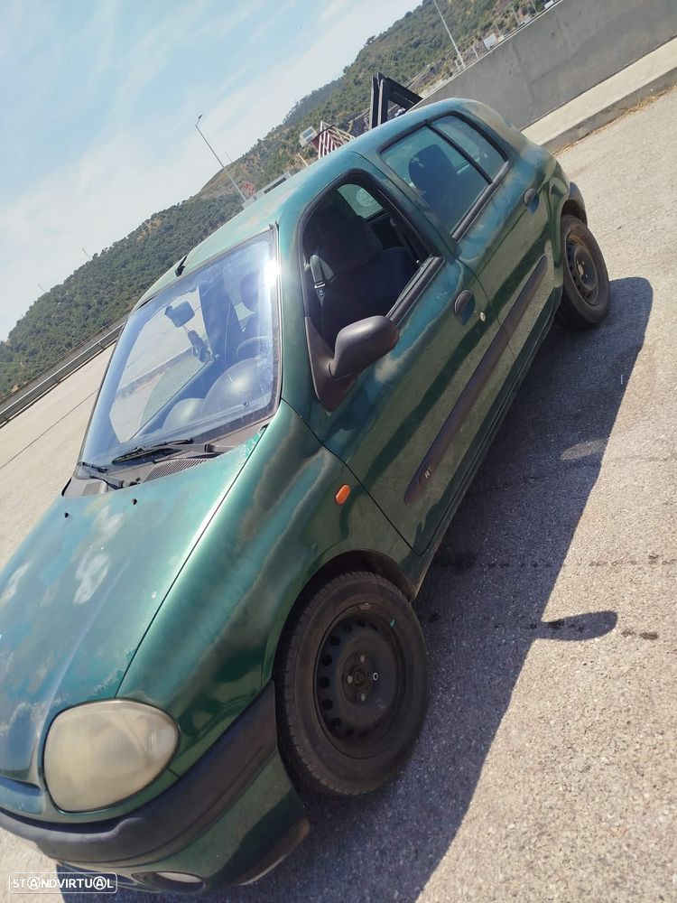 Renault Clio 1.2 - 3