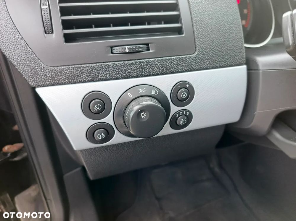 Opel Astra 1.6 Easytronic Edition - 21