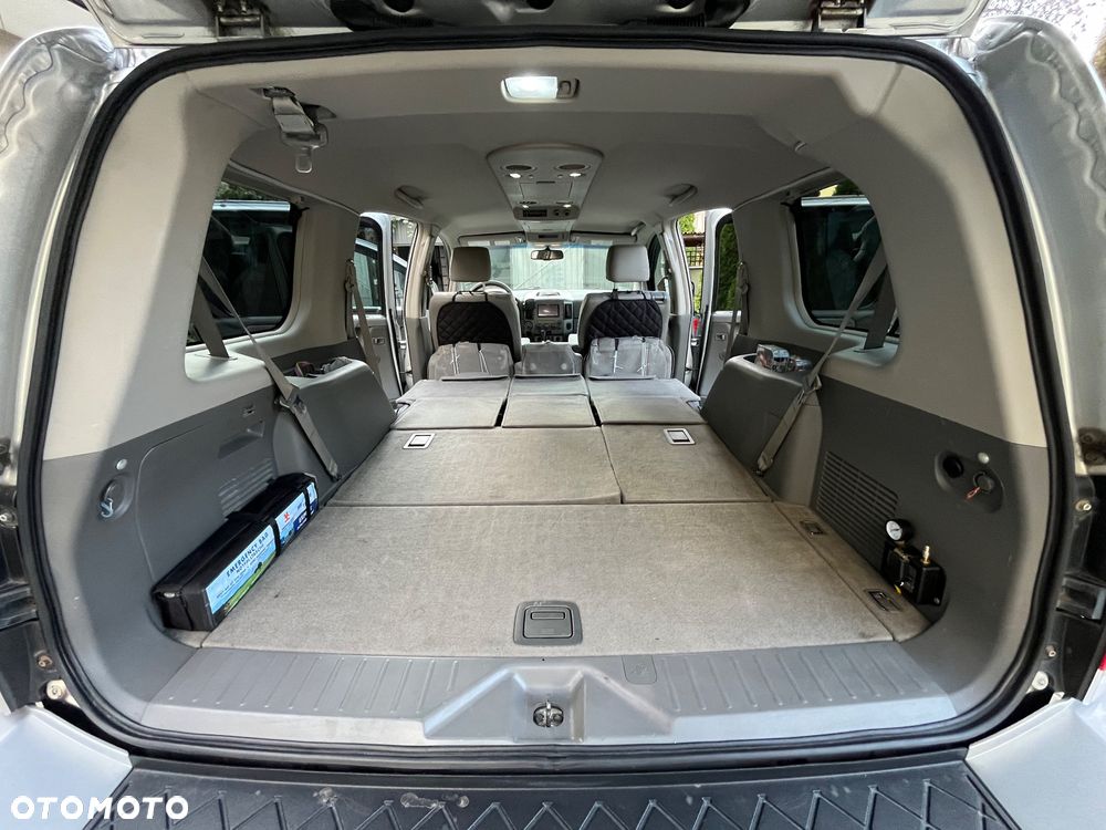 Nissan Armada 2006