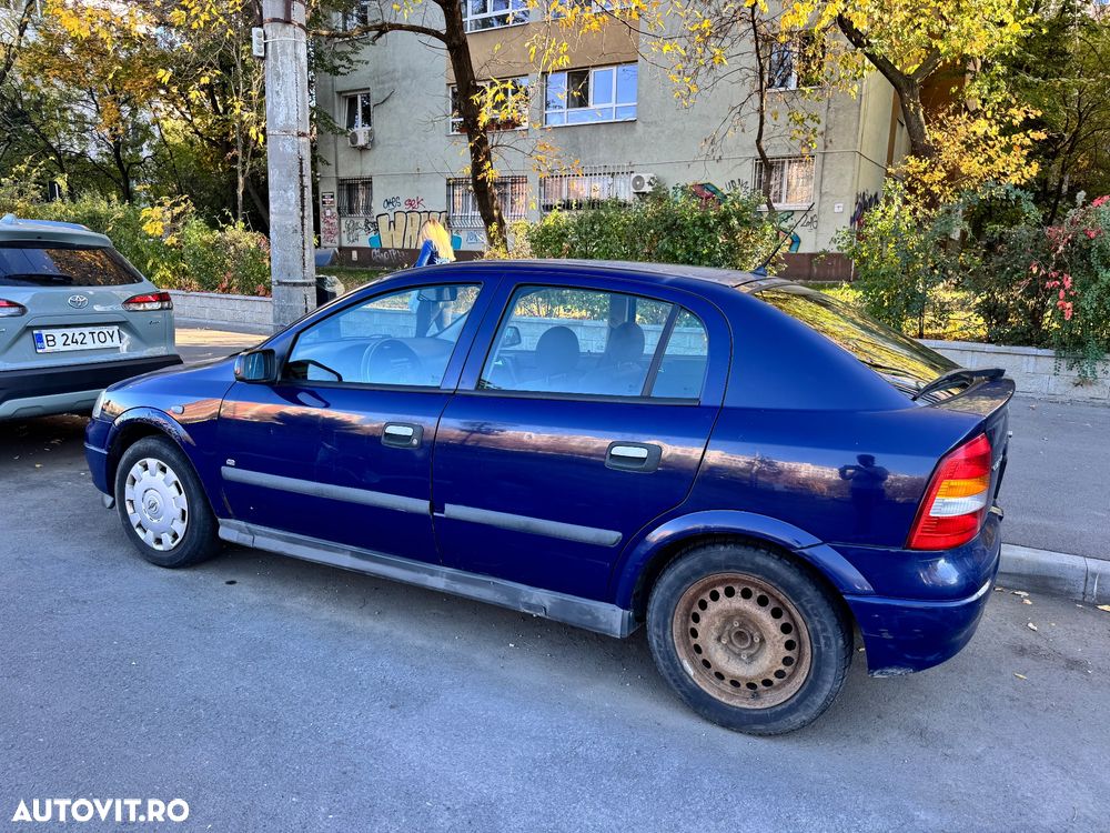 Opel Astra - 8