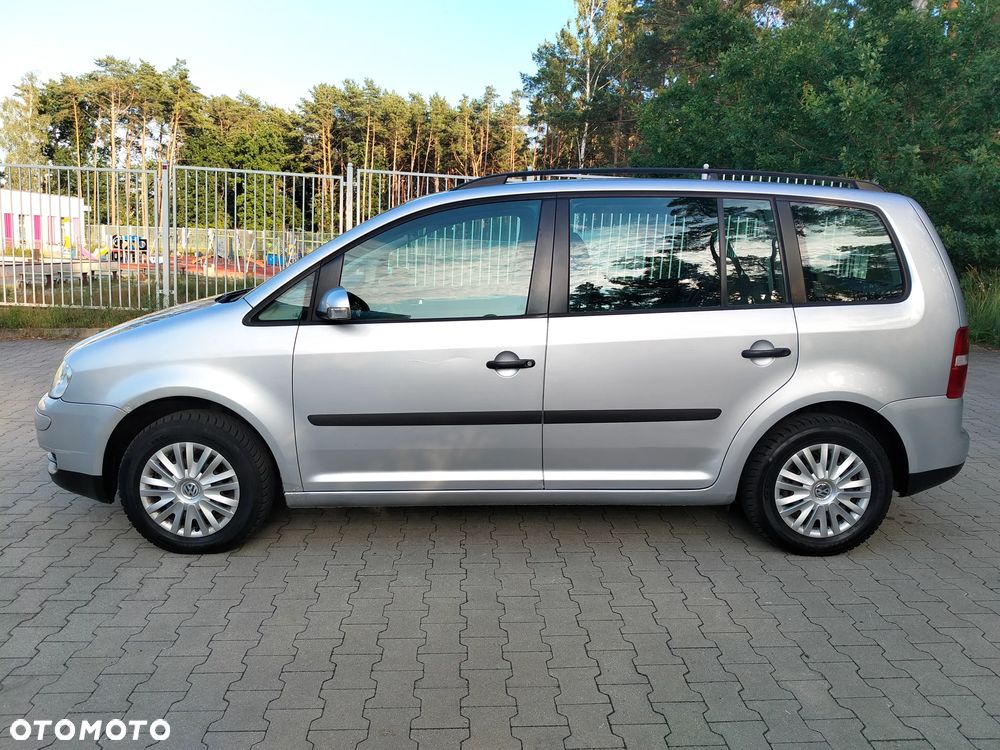 Volkswagen Touran 1.6 Trendline - 4