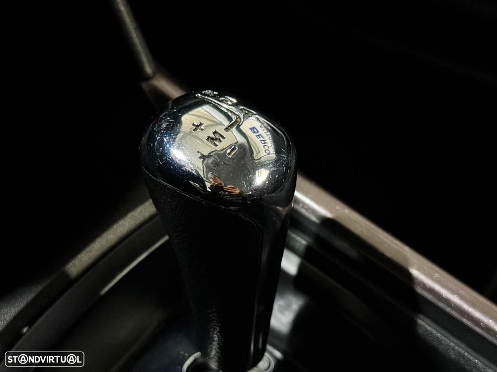 Peugeot 2008 1.6 e-HDi Allure 2-Tronic - 50