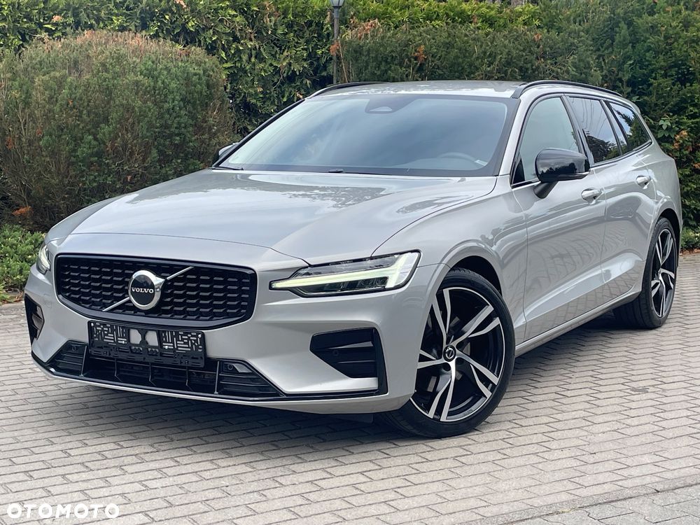 Volvo V60 B3 B Plus Dark - 1