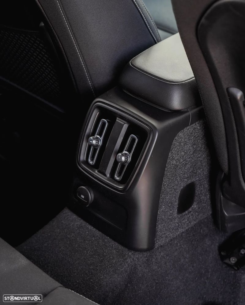 Volvo XC 40 1.5 T5 PHEV Inscription - 37