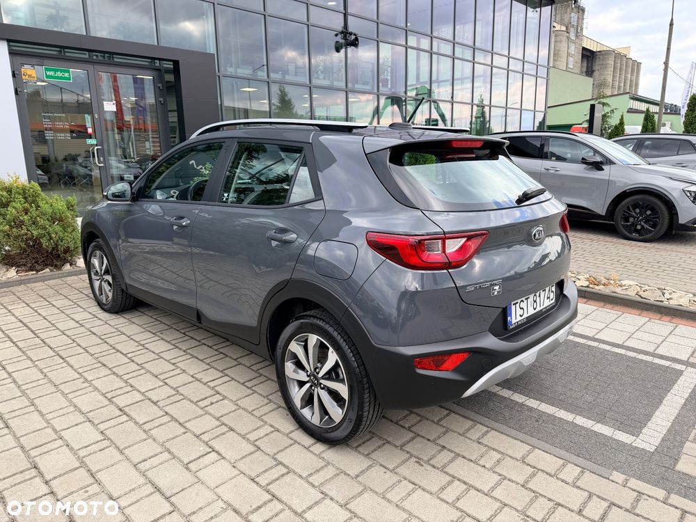 Kia Stonic 1.2 L - 8