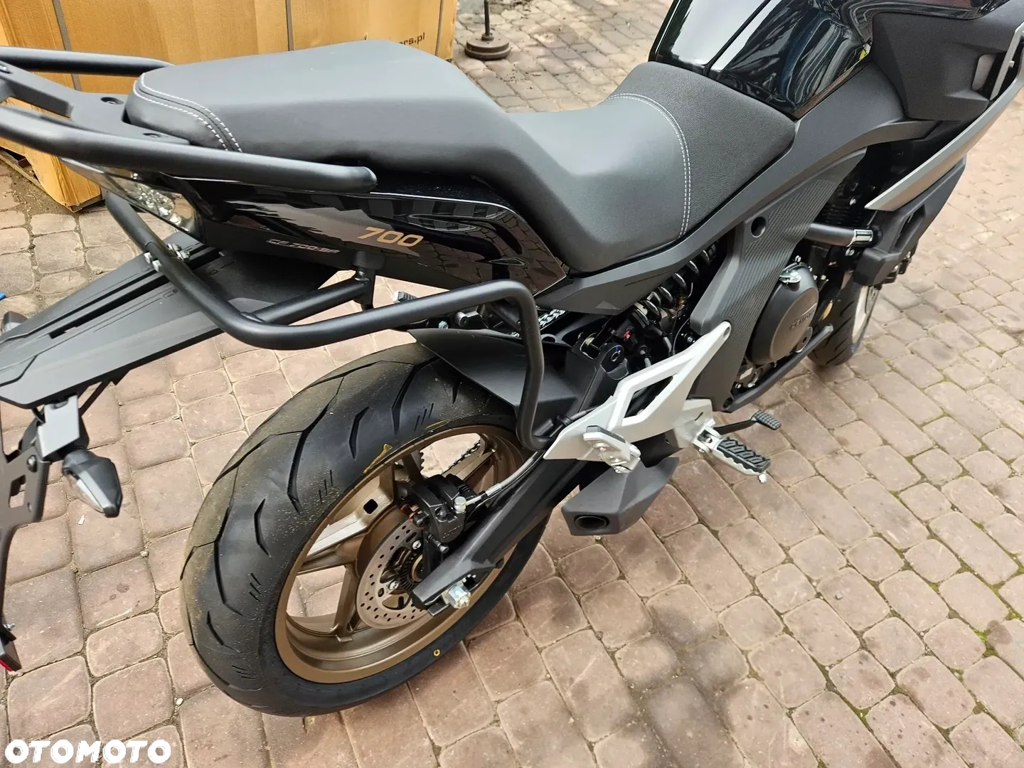 CFMoto MT - 2
