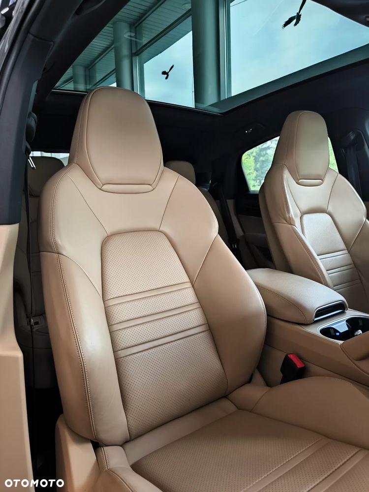 Porsche Cayenne Standard - 19