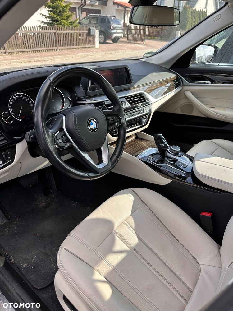 BMW Seria 5 520d Luxury Line - 6