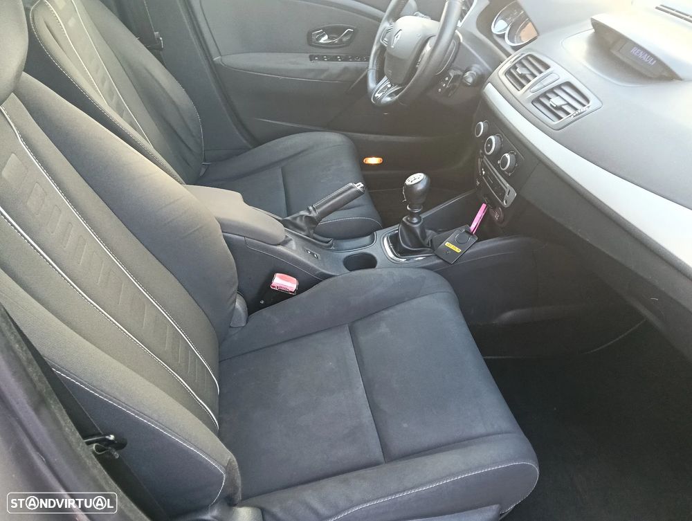 Renault Mégane Sport Tourer 1.5 dCi Limited SS - 7