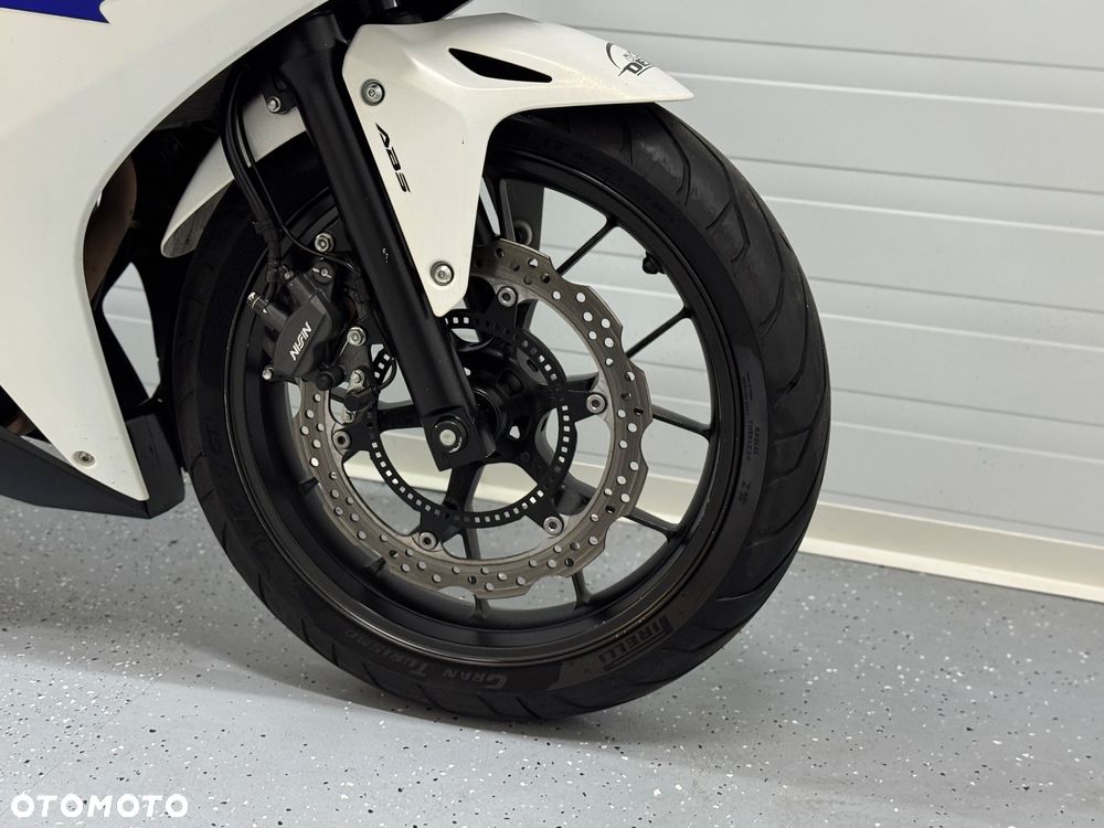 Honda CBR - 8