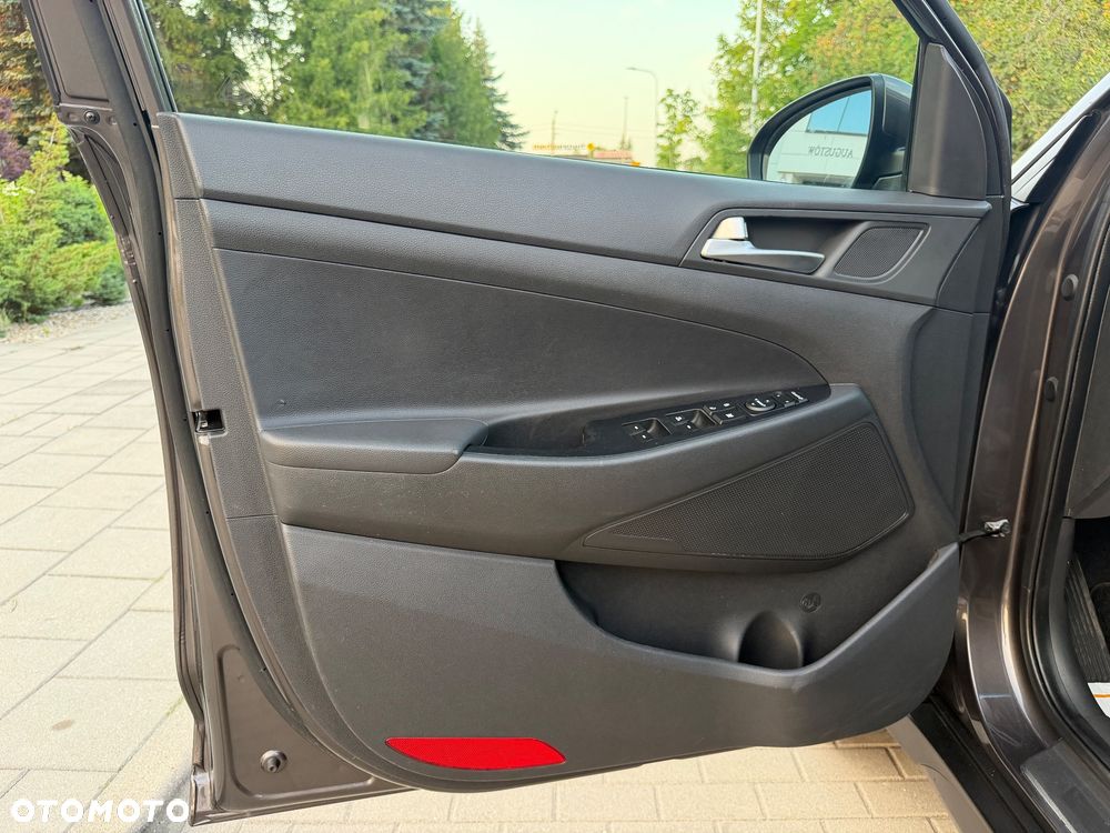 Hyundai Tucson 1.6 GDI BlueDrive Design 2WD - 19