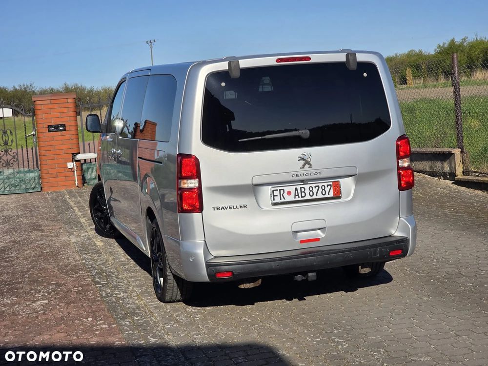 Peugeot Traveller L3 2.0 EAT8 Business VIP - 24