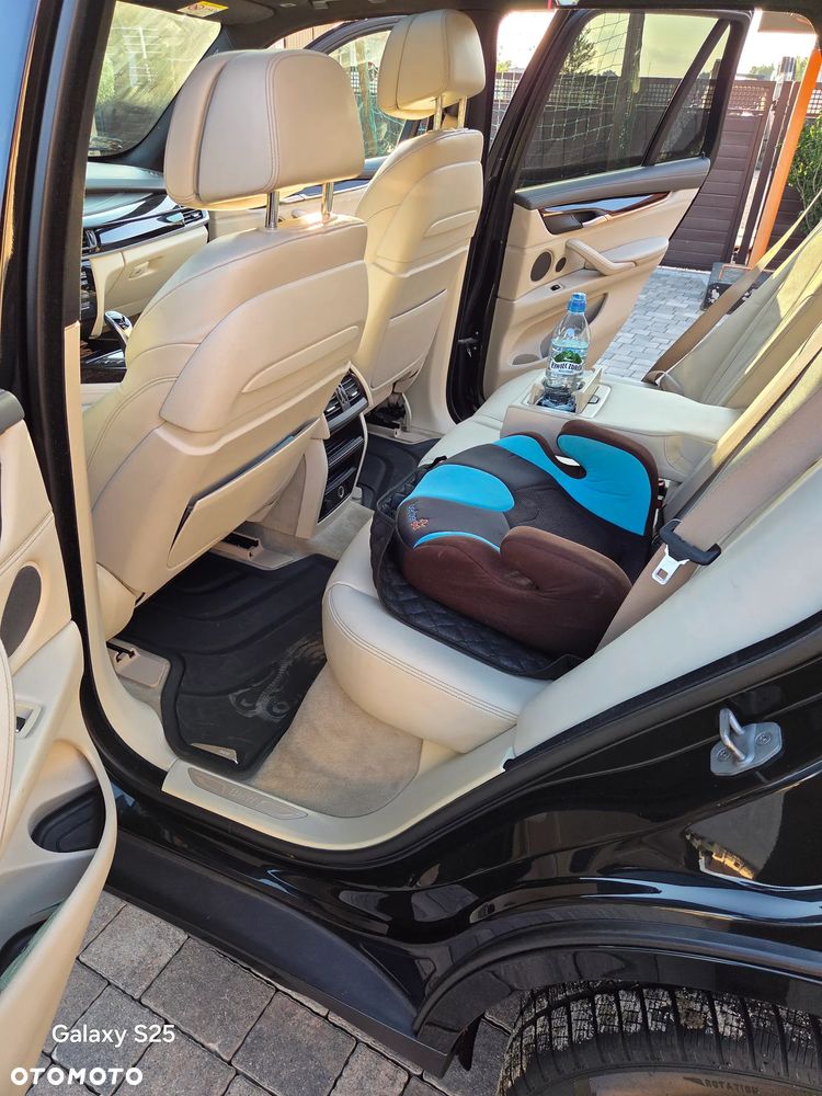 BMW X5 xDrive40d - 25