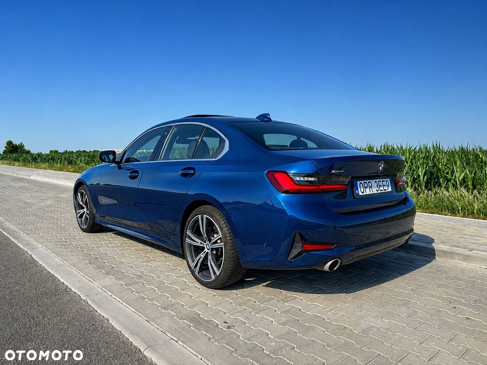 BMW Seria 3 330i xDrive - 7