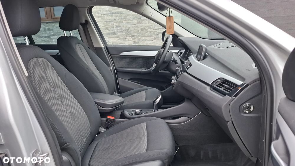 BMW X1 sDrive18i Advantage - 25