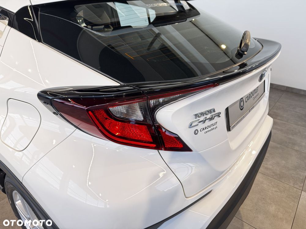 Toyota C-HR - 12