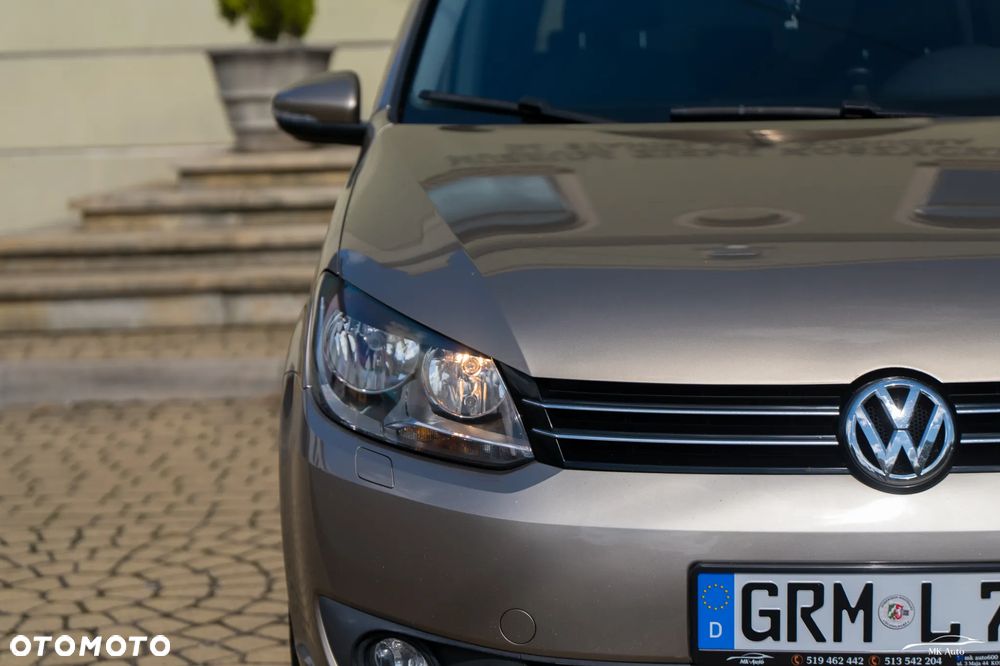 Volkswagen Touran 1.6 TDI DPF BlueMotion Technology Trendline - 13