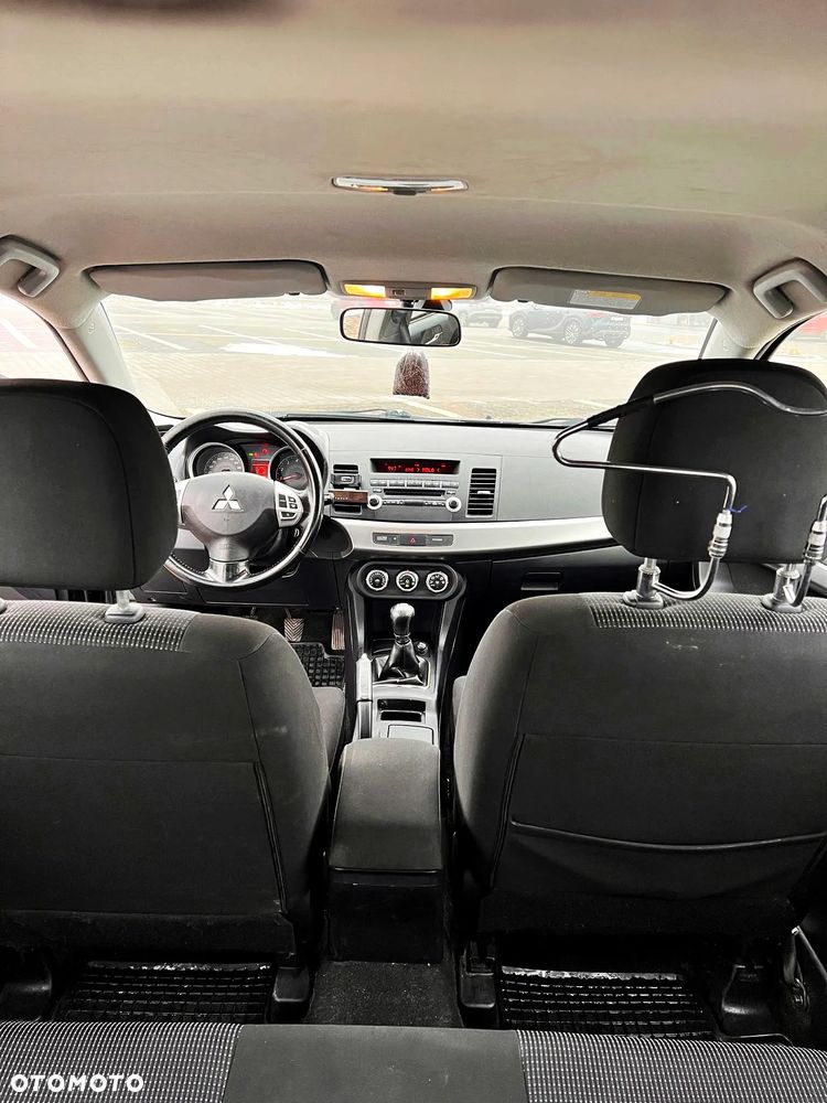 Mitsubishi Lancer - 24