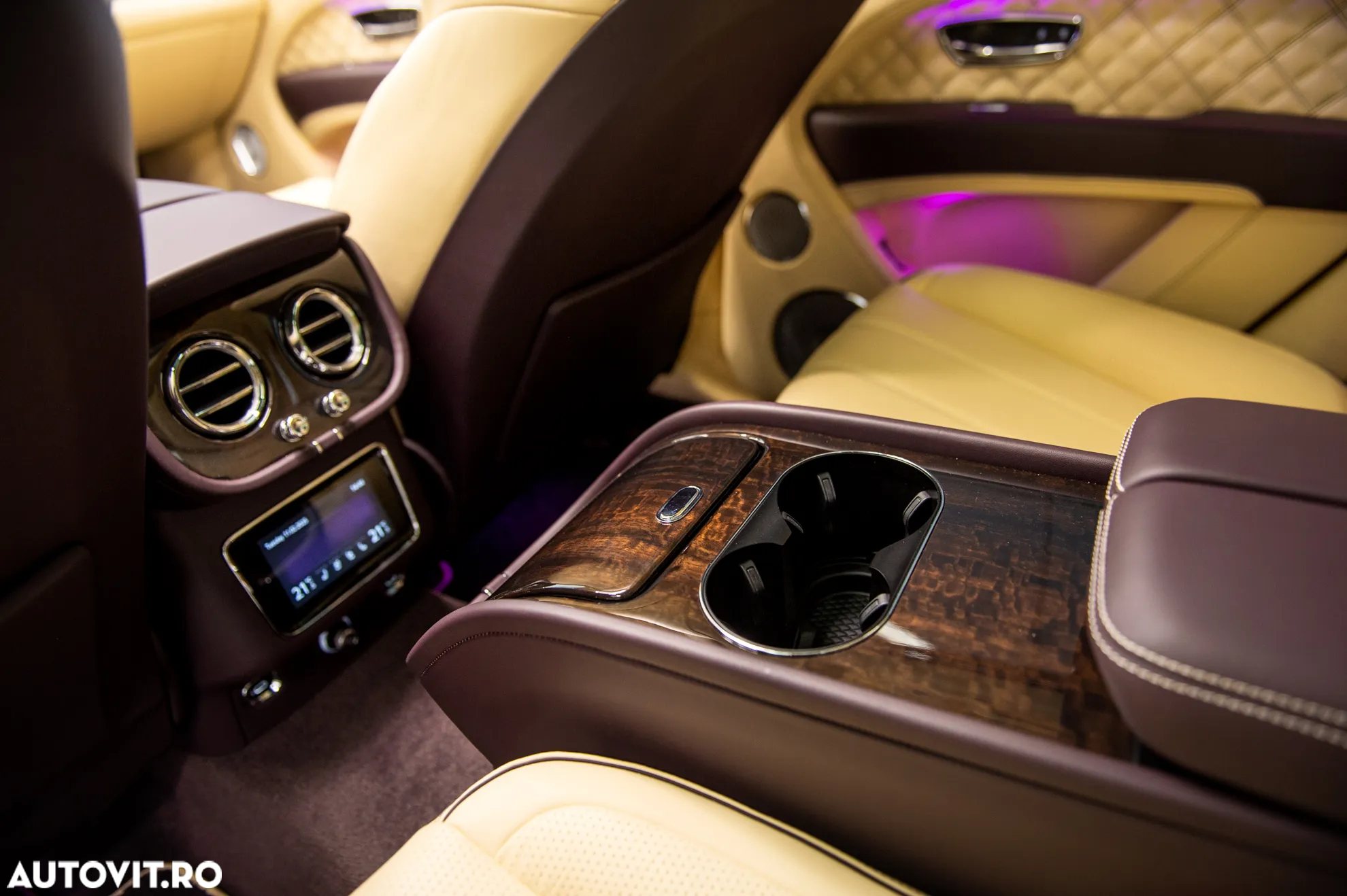 Bentley Bentayga - 34