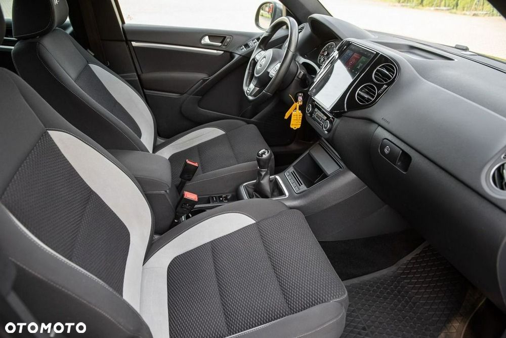 Volkswagen Tiguan 1.4 TSI 4Motion Exclusive - 32