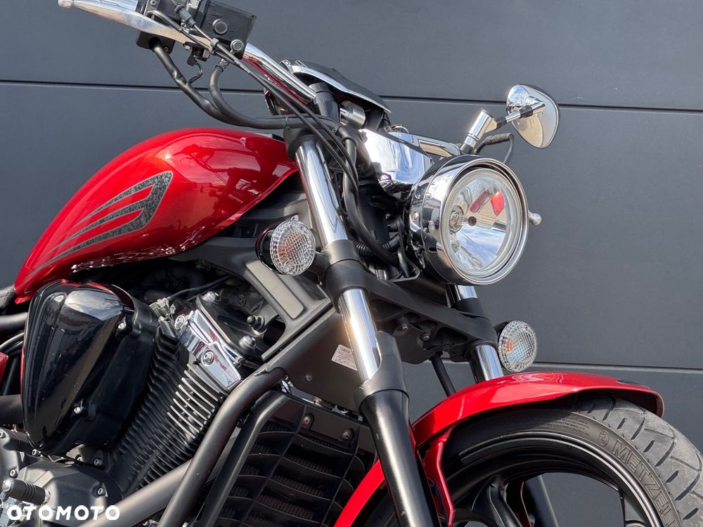 Yamaha XVS - 6