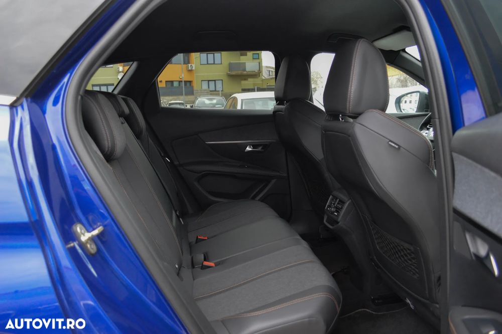 Peugeot 3008 1.2 PureTech Turbo S&S Allure - 32